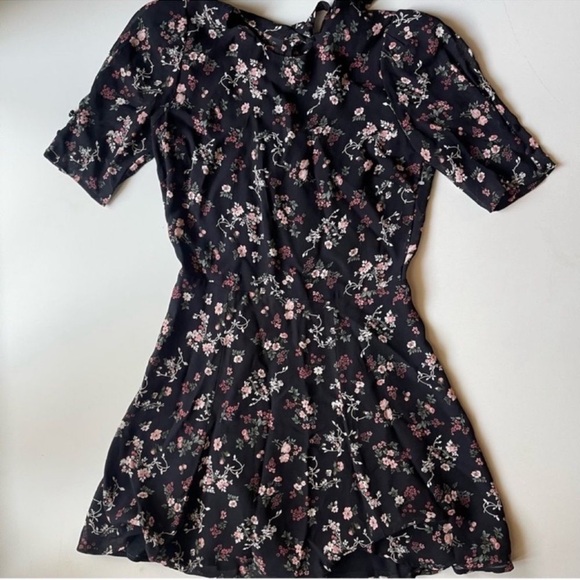 Reformation Jolene mini dress size 8 black floral minidress - Picture 3 of 8